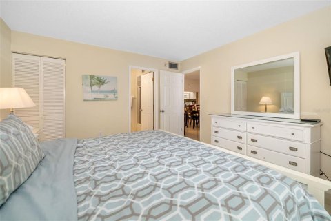 Condo in Sarasota, Florida, 2 bedrooms  № 1844440 - photo 14