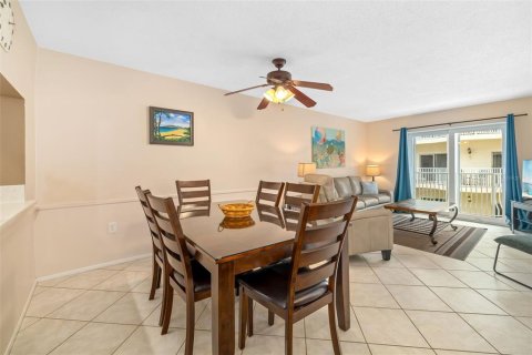 Condo in Sarasota, Florida, 2 bedrooms  № 1844440 - photo 8