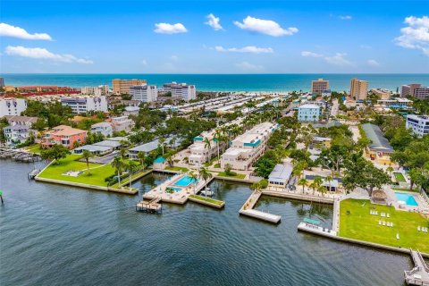 Condo in Sarasota, Florida, 2 bedrooms  № 1844440 - photo 3