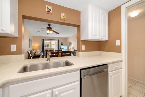Condo in Sarasota, Florida, 2 bedrooms  № 1844440 - photo 7