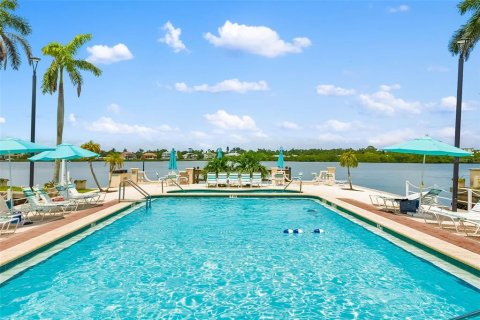 Condo in Sarasota, Florida, 2 bedrooms  № 1844440 - photo 21