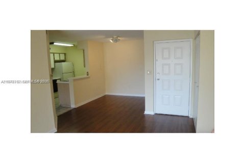 Condominio en venta en Oakland Park, Florida, 1 dormitorio, 80.08 m2 № 2033160 - foto 7