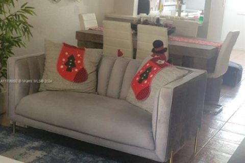 Condominio en venta en Doral, Florida, 2 dormitorios, 106.84 m2 № 1695993 - foto 3