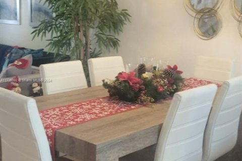 Condominio en venta en Doral, Florida, 2 dormitorios, 106.84 m2 № 1695993 - foto 4