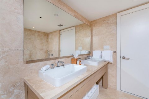 Снять в аренду кондоминиум в Майами-Бич, Флорида 3 спальни, 181.35м2, № 2022985 - фото 22