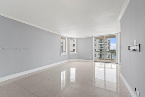 Condominio en venta en Miami Beach, Florida, 3 dormitorios, 129.13 m2 № 1923449 - foto 23
