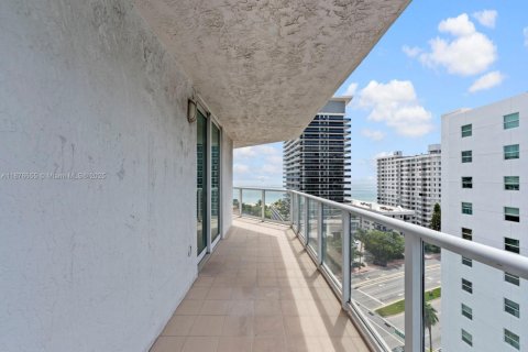 Condominio en venta en Miami Beach, Florida, 3 dormitorios, 129.13 m2 № 1923449 - foto 28