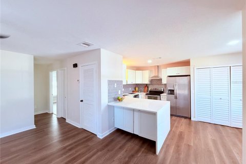 Купить дуплекс в Альтамонте-Спрингс, Флорида 4 комнаты, 88.81м2, № 1566227 - фото 5