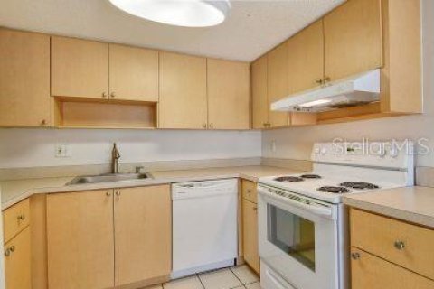 Condominio en venta en Sarasota, Florida, 1 dormitorio, 71.35 m2 № 1620388 - foto 14