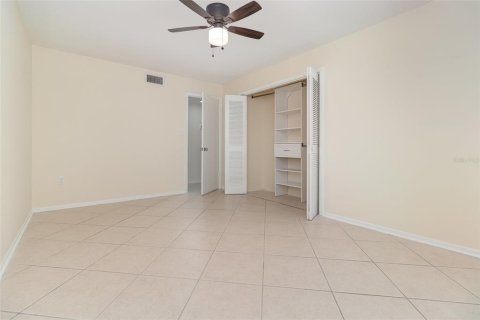 Condo in Orlando, Florida, 3 bedrooms  № 1776640 - photo 14