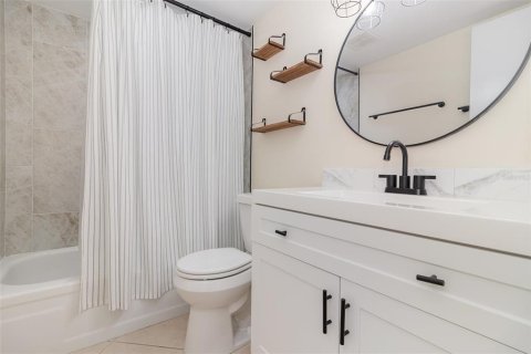 Condo in Orlando, Florida, 3 bedrooms  № 1776640 - photo 16
