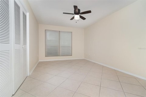 Condo in Orlando, Florida, 3 bedrooms  № 1776640 - photo 15