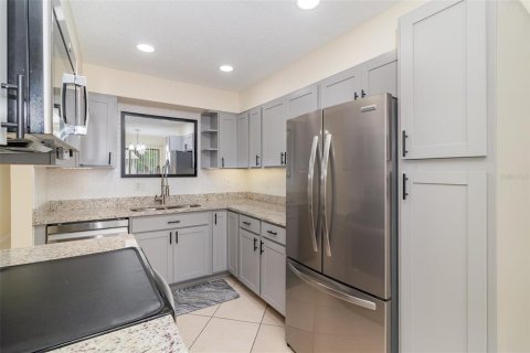 Condo in Orlando, Florida, 3 bedrooms  № 1776640 - photo 11