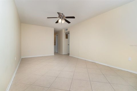 Condo in Orlando, Florida, 3 bedrooms  № 1776640 - photo 18