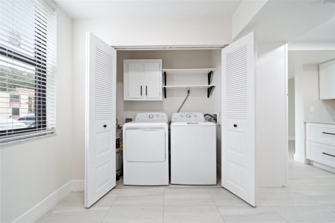 Condo in Margate, Florida, 1 bedroom  № 2147241 - photo 7
