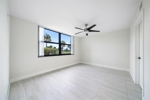 Condo in Margate, Florida, 1 bedroom  № 2147241 - photo 8