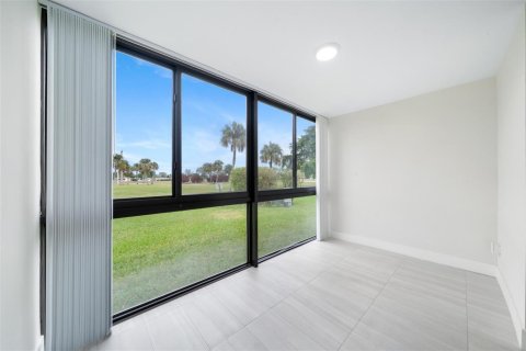 Condo in Margate, Florida, 1 bedroom  № 2147241 - photo 3
