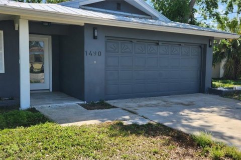 Снять в аренду виллу или дом в Сент-Питерсберг, Флорида 5 комнат, 145.48м2, № 1587588 - фото 3