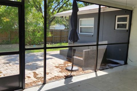 Снять в аренду виллу или дом в Сент-Питерсберг, Флорида 5 комнат, 145.48м2, № 1587588 - фото 20