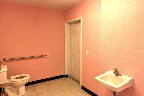 Propiedad comercial en alquiler en Arcadia, Florida, 1205.41 m2 № 1272919 - foto 8