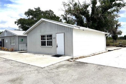 Propiedad comercial en alquiler en Arcadia, Florida, 1205.41 m2 № 1272919 - foto 3