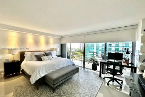 Copropriété à louer à Miami, Floride: 3 chambres, 151.99 m2 № 1852296 - photo 7