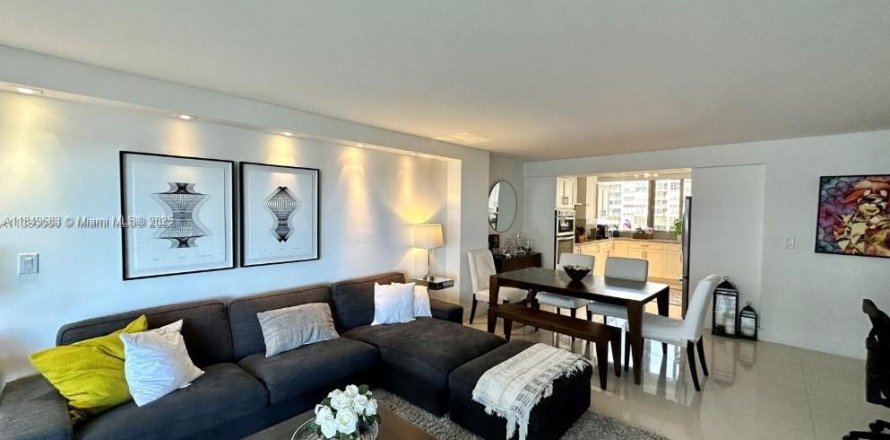 Condo à Miami, Floride, 3 chambres № 1852296