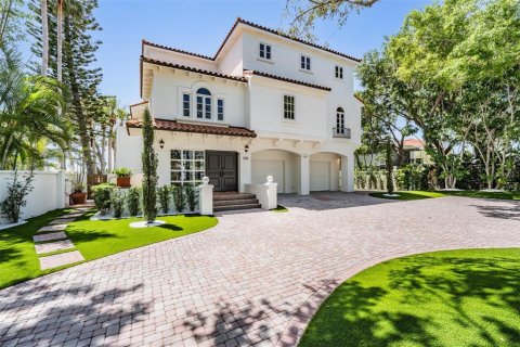 Villa ou maison à Palm Harbor, Floride 5 chambres, 319.03 m2 № 2323069