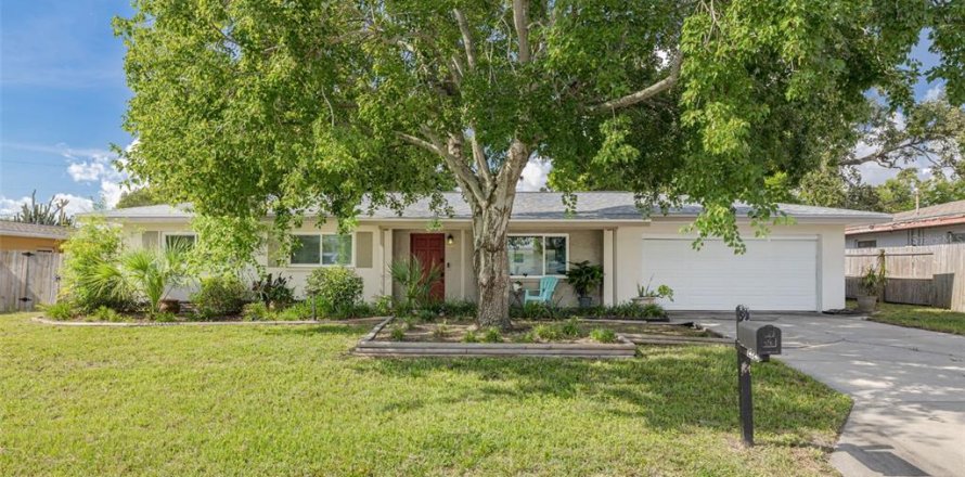 Casa en Clearwater, Florida 4 dormitorios, 148.46 m2 № 1832794