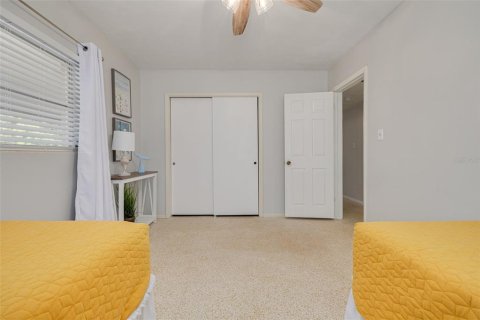 House in Clearwater, Florida 4 bedrooms, 148.46 sq.m. № 1832794 - photo 20