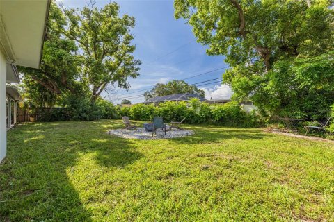 House in Clearwater, Florida 4 bedrooms, 148.46 sq.m. № 1832794 - photo 25