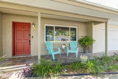 House in Clearwater, Florida 4 bedrooms, 148.46 sq.m. № 1832794 - photo 2