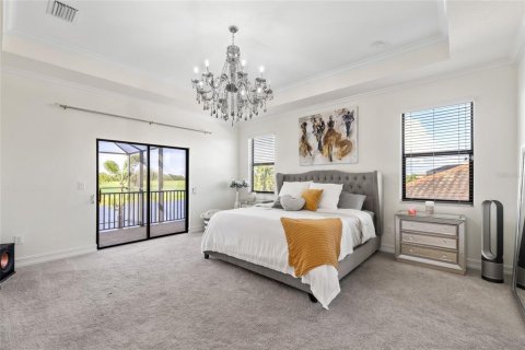 House in LAKEWOOD NATIONAL in Lakewood Ranch, Florida 6 bedrooms, 353.77 sq.m. № 1734260 - photo 24