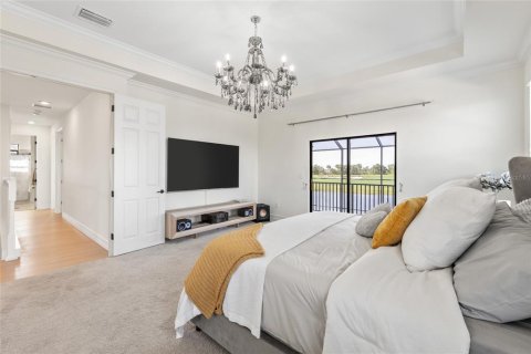House in LAKEWOOD NATIONAL in Lakewood Ranch, Florida 6 bedrooms, 353.77 sq.m. № 1734260 - photo 26