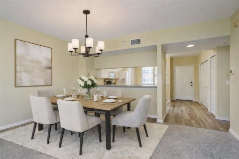 Condo in Largo, Florida, 2 bedrooms № 2145219 - photo 11