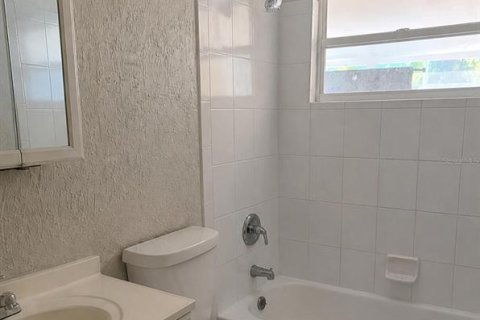 Casa en venta en Sarasota, Florida, 3 dormitorios, 75.81 m2 № 2196848 - foto 6