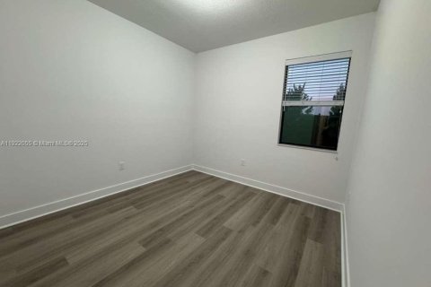 Condominio en alquiler en Doral, Florida, 3 dormitorios, 140.93 m2 № 1975980 - foto 20