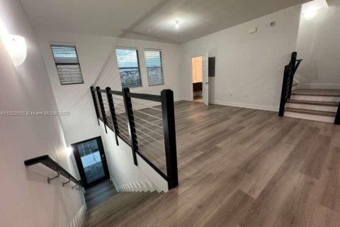 Condominio en alquiler en Doral, Florida, 3 dormitorios, 140.93 m2 № 1975980 - foto 15