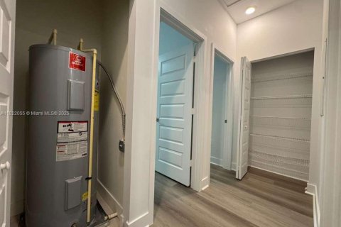 Condominio en alquiler en Doral, Florida, 3 dormitorios, 140.93 m2 № 1975980 - foto 27