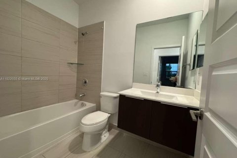 Condominio en alquiler en Doral, Florida, 3 dormitorios, 140.93 m2 № 1975980 - foto 30