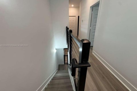 Condominio en alquiler en Doral, Florida, 3 dormitorios, 140.93 m2 № 1975980 - foto 14