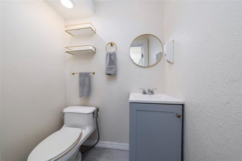 Casa en venta en Kissimmee, Florida, 3 dormitorios, 166.3 m2 № 2200812 - foto 18