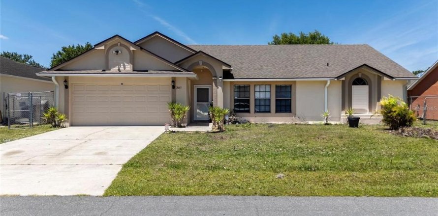 Casa en Kissimmee, Florida 3 dormitorios, 166.3 m2 № 2200812