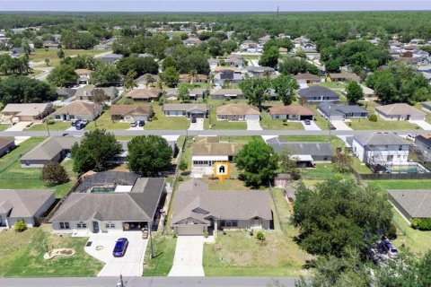 Casa en venta en Kissimmee, Florida, 3 dormitorios, 166.3 m2 № 2200812 - foto 3