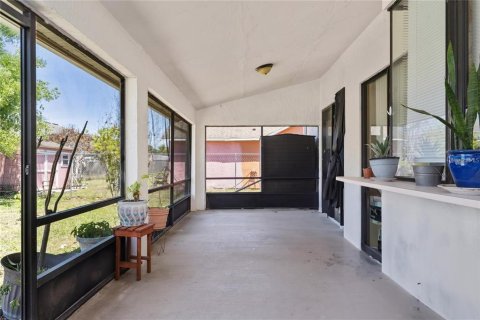 Casa en venta en Kissimmee, Florida, 3 dormitorios, 166.3 m2 № 2200812 - foto 17