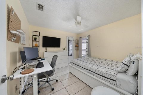 Casa en venta en Kissimmee, Florida, 3 dormitorios, 166.3 m2 № 2200812 - foto 9