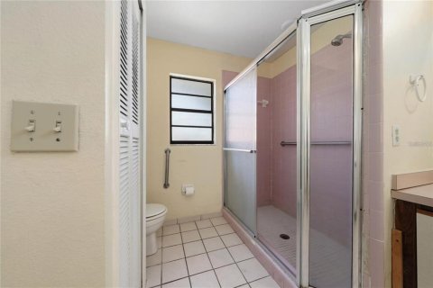 Casa en venta en Kissimmee, Florida, 3 dormitorios, 166.3 m2 № 2200812 - foto 15