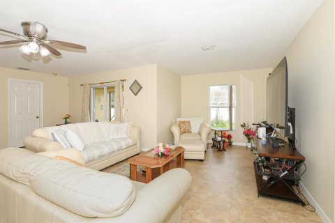 Villa ou maison à vendre à Port St. Lucie, Floride: 4 chambres, 184.6 m2 № 2176508 - photo 18