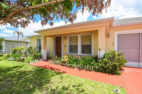 Villa ou maison à vendre à Port St. Lucie, Floride: 4 chambres, 184.6 m2 № 2176508 - photo 3