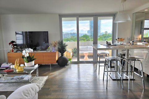Condominio en venta en Miami Beach, Florida, 1 dormitorio, 91.51 m2 № 1979515 - foto 14